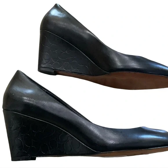 Coach Signature Wedge Peep-Toe Shoes monogram 
Size: 8 Black EUC - Picture 4 of 14